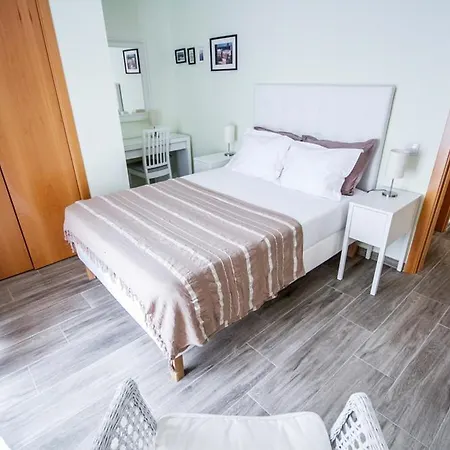 Ocean Two & Three Apartamento